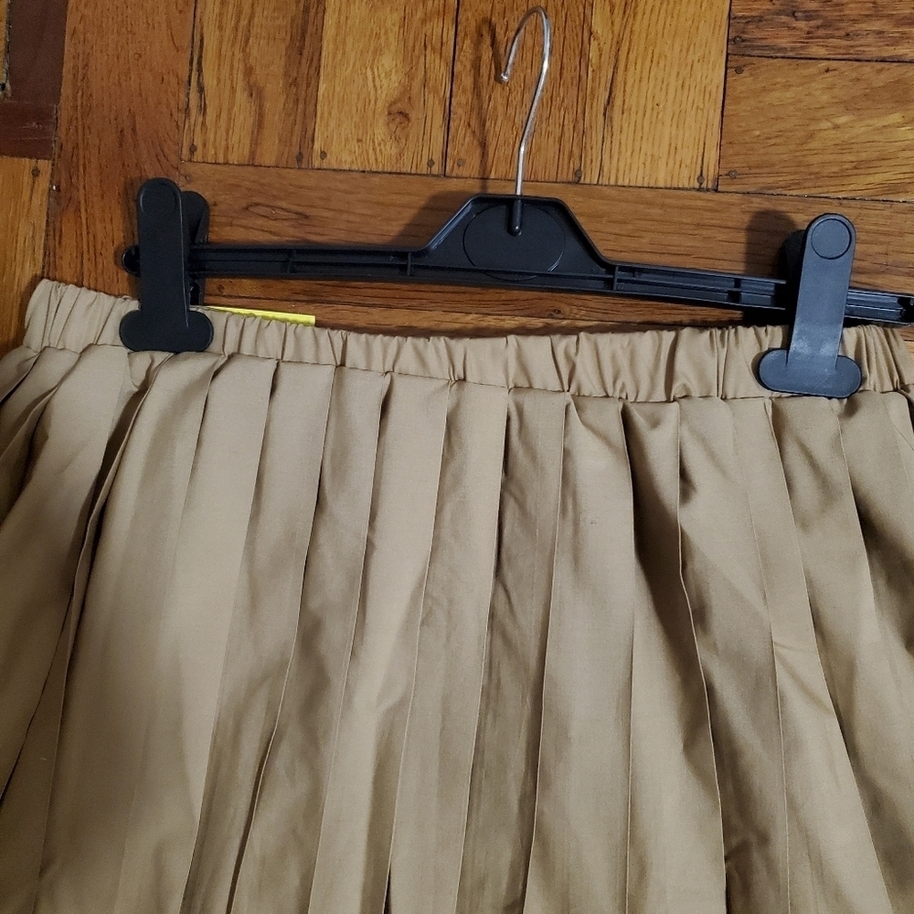Shein Pleated Long Maxi  A-line Skirt Camel Tan Size 6 - Picture 2 of 3